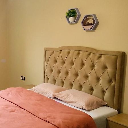 Fantastique Appartement Nouveau Meuble Avec Wifi & Netflix A Proximite Du Marjane Tanger Exterior foto